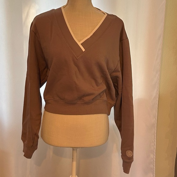 Victoria’s Secret Pink Premium Fleece V-Neck Pullover In Iced Coffee-SizeM🤎 - Picture 5 of 8